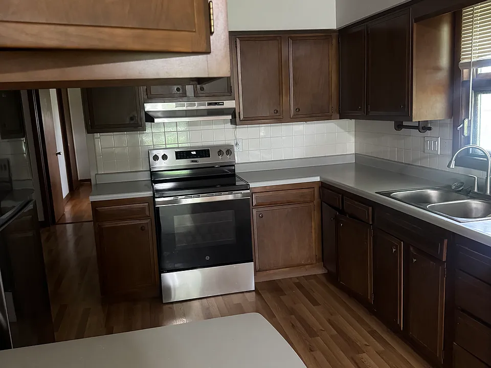 2764 Panorama Dr