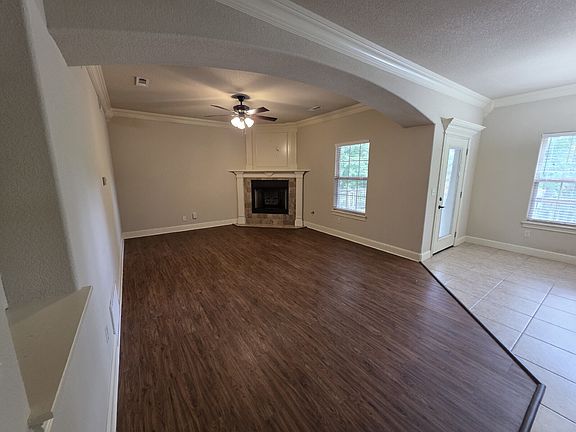 2nd image of 605 NW 17th Ct