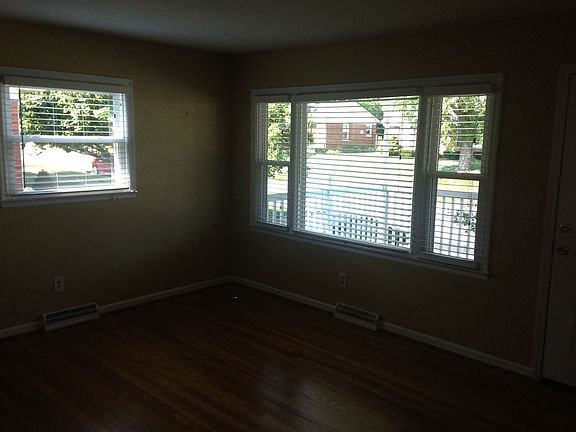 Living or Dining Room