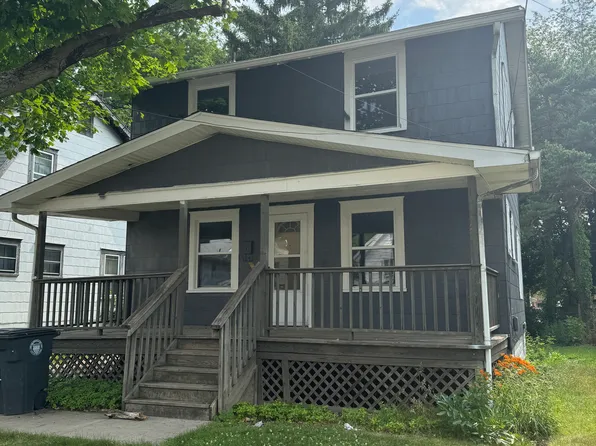 913 Dayton St, Akron, OH 44310