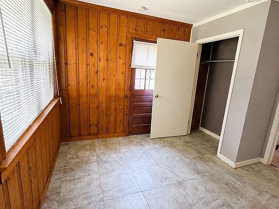 5th image of 2620 Geneva St