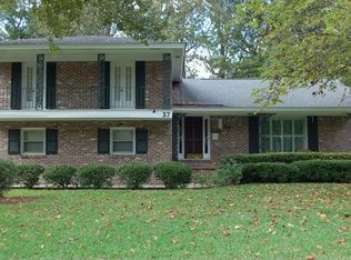 37 Edinburgh Rd, Charleston, SC 29407