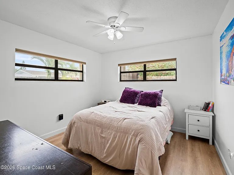 215 Jason Ct — Photo 5