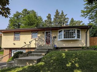 1303 Danforth St, Saint Paul, MN 55117