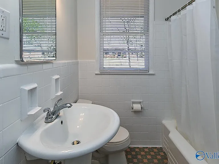 3606 Lakewood Rd NW — Photo 12