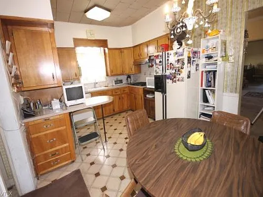 Sold by Fillmore | media 15