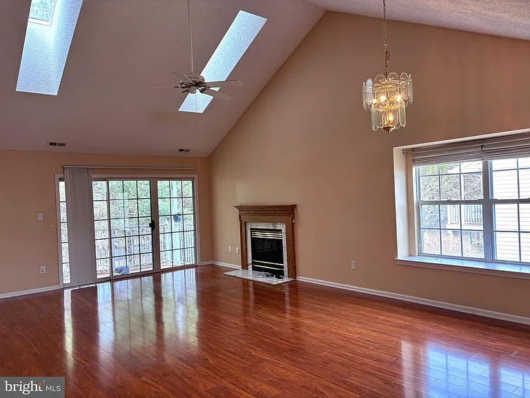 7708 Normandy Dr #B — Photo 6