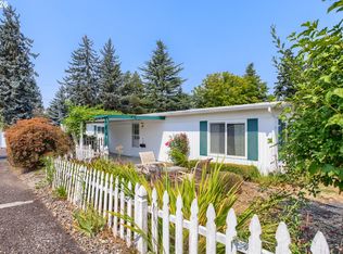 11728 SW Royal Villa Dr, Portland, OR 97224