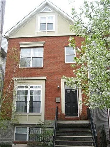 611 Literary Rd photo 1