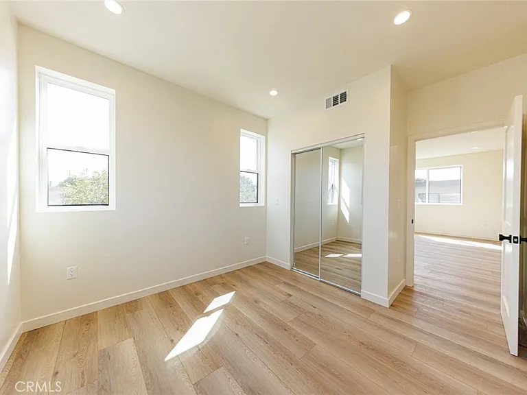 5933 Comey Ave #1 — Photo 24