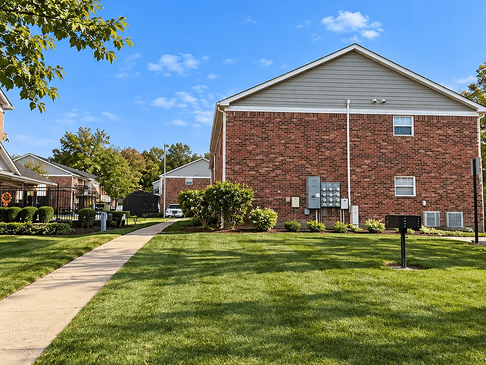 Hamilton Square Apartments