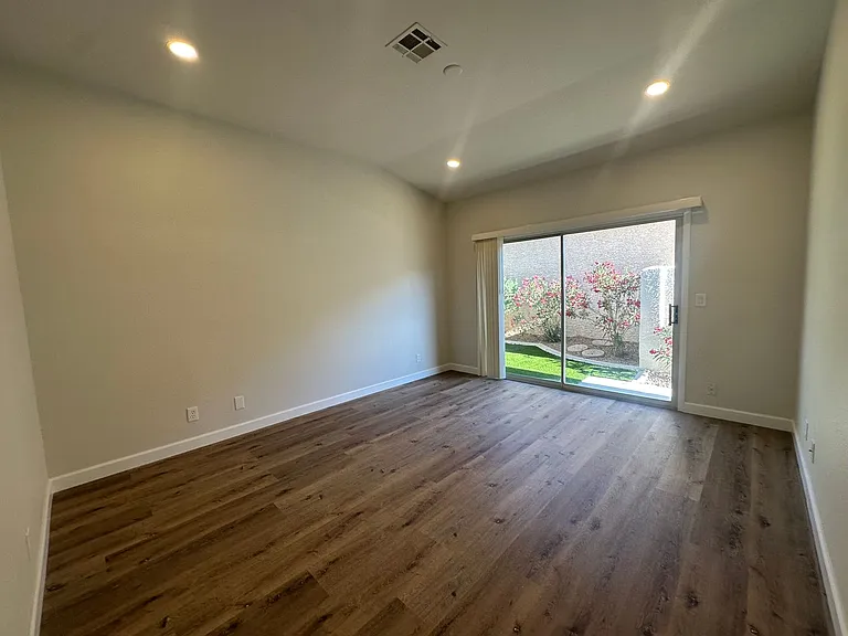 2536 Golden Sands Dr — Photo 16