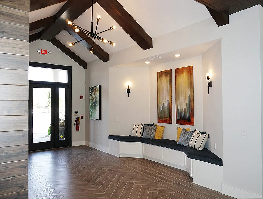 The Veranda — Photo 3