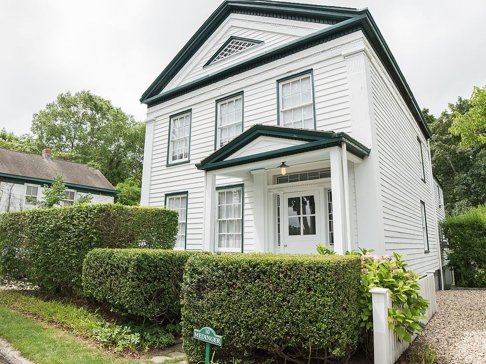 1st image of 10 Elizabeth St