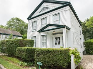 10 Elizabeth St, Sag Harbor, NY 11963