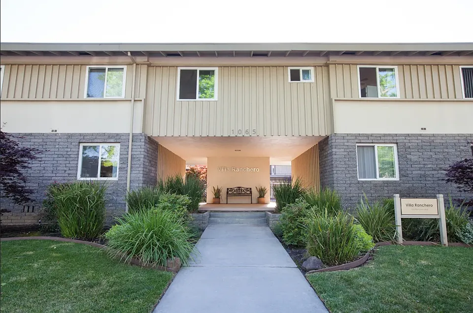 1065 Ranchero Way #3
