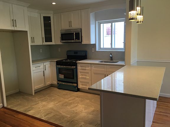 3rd image of 1036 E 233rd St #2
