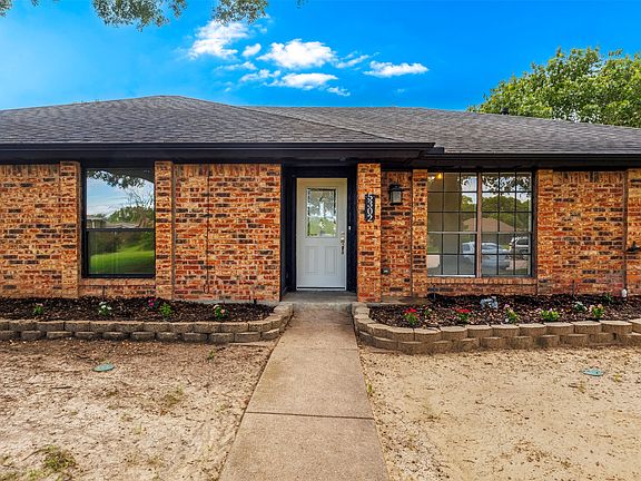 3rd image of 5302 Anchor Cove Cir