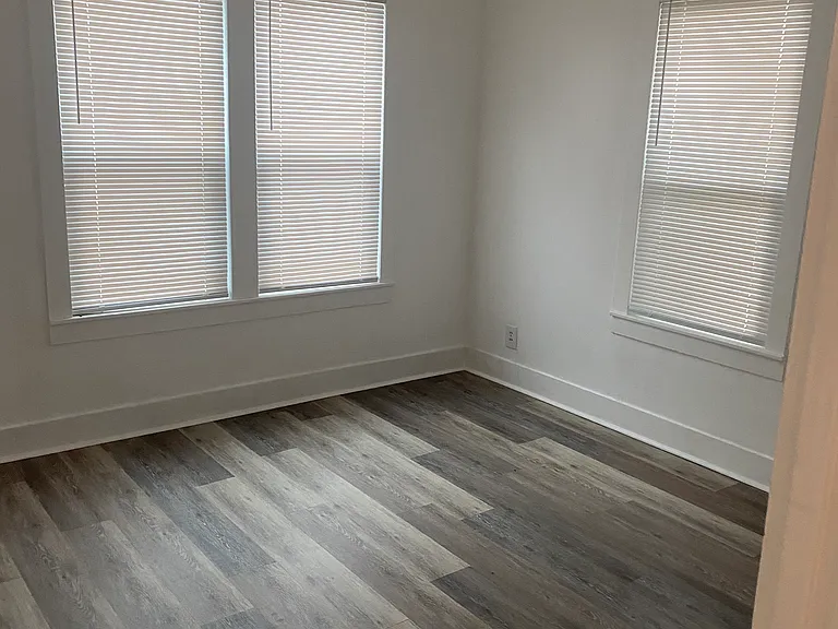 1617 W Avenue M — Photo 8