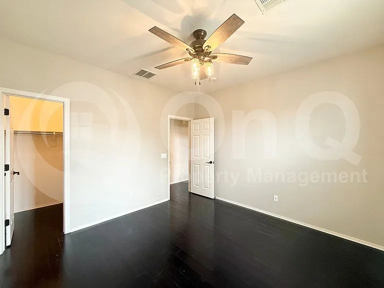 2848 E Fandango Dr — Photo 17