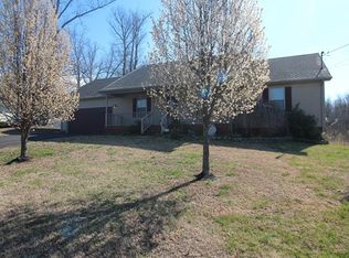 672 Bartlett Ave, Madisonville, KY 42431