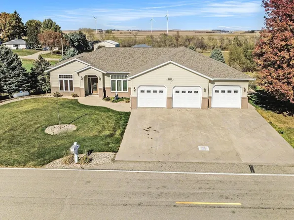 505 E 2nd Ave, Beaver Creek, MN 56116