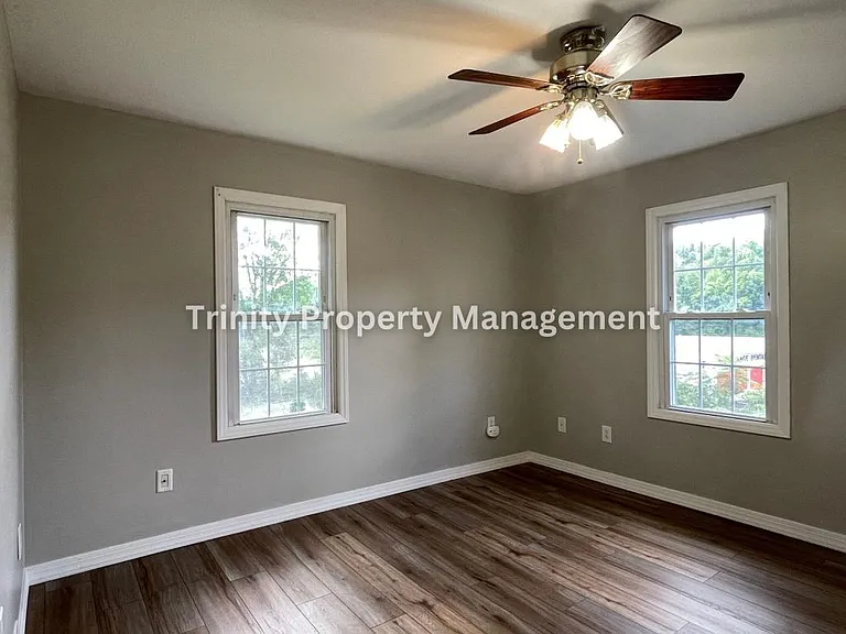 27 Hathaway Dr — Photo 12