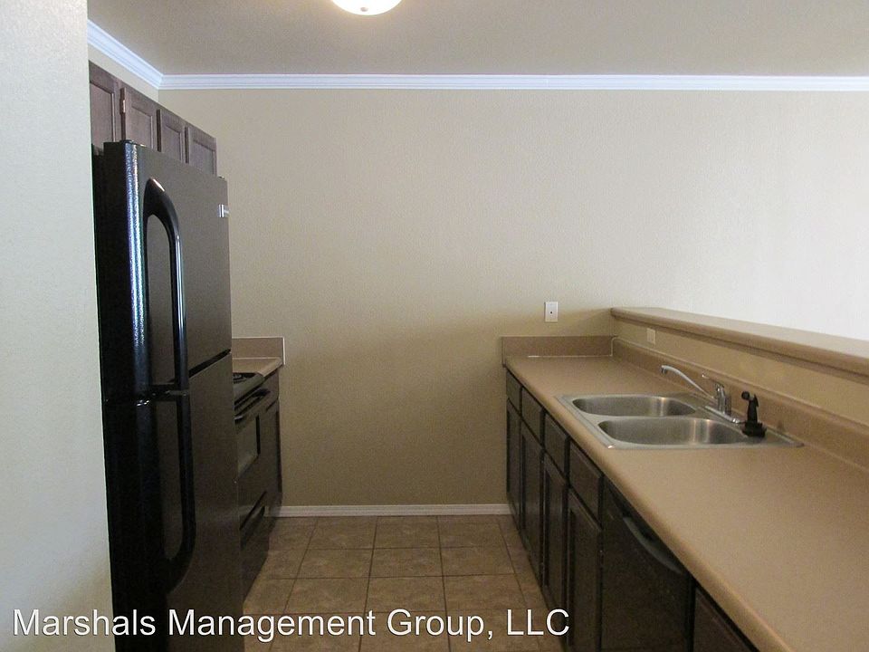 2nd image of 2729 Oakview Rd