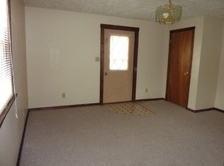 8 Main St, Ashley, OH