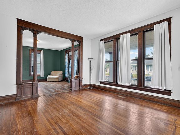 5th image of 847 Lincoln Ave