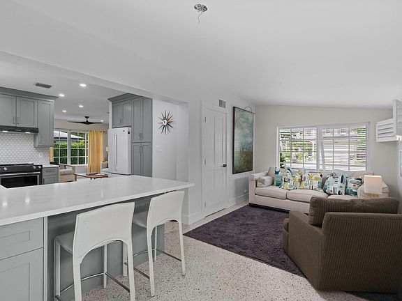 3rd image of 1712 NE 16th Terrace
