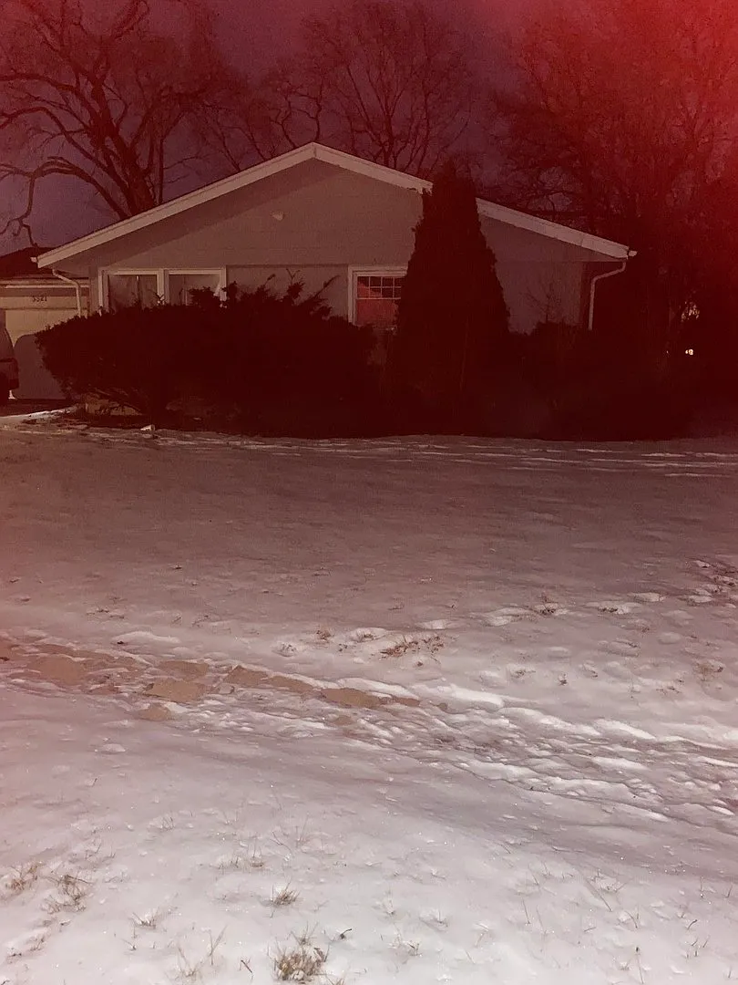 3321 173rd St photo 1