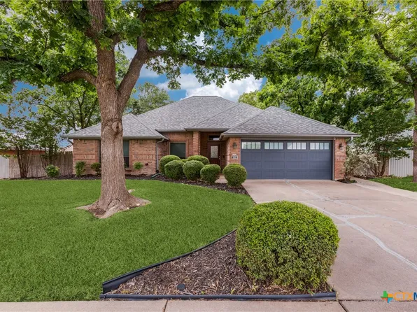 1812 Bowen Ave, Copperas Cove, TX 76522