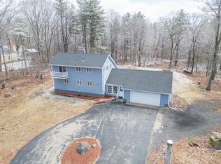38 Underwood Rd, Hubbardston, MA 01452