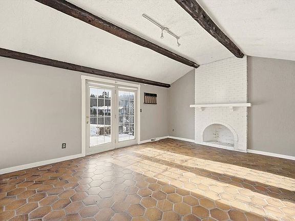 4th image of 346 South St