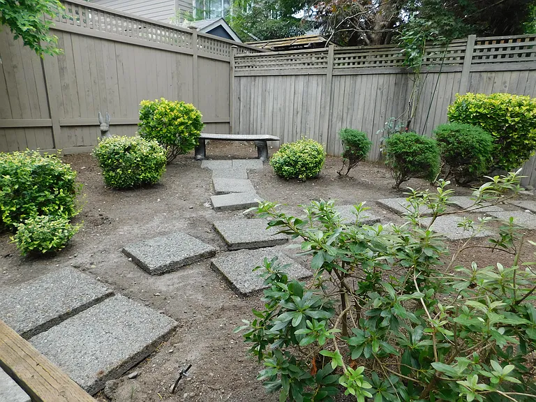 22934 SE 25th Pl — Photo 33