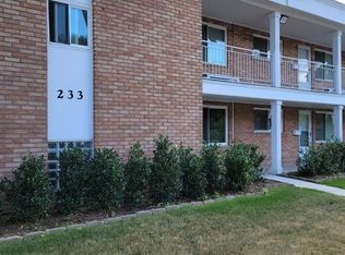 233 1st St APT 9, Rochester, MI 48307