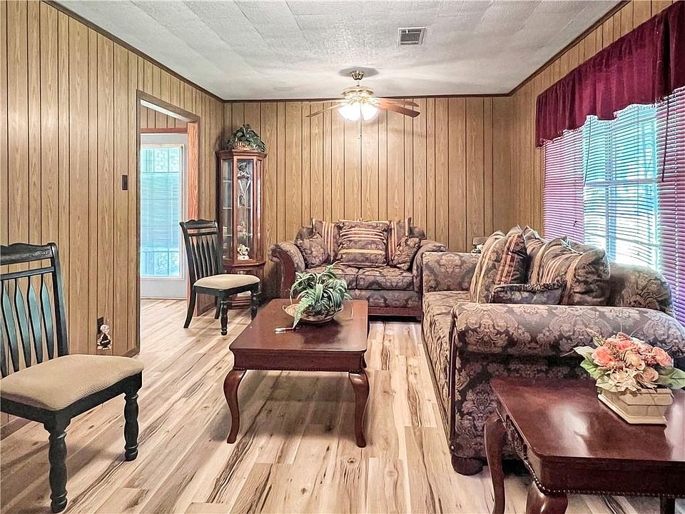 554 11th Ave, Glenmora, LA 71433 MLS 2403219 Zillow