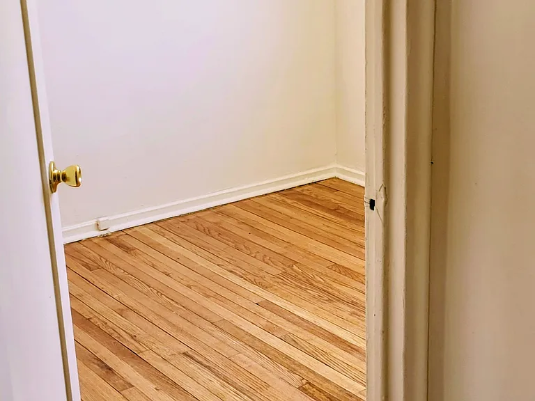 122B 14th Ave #122B — Photo 5