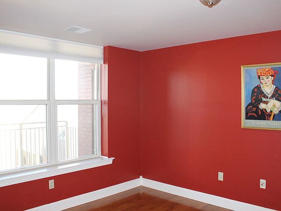 3rd image of 360 W Washington Ave Unit 1008