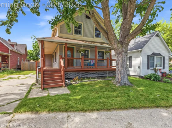 174 S Belle River Ave, Marine City, MI 48039