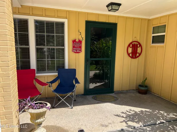3310 Washington Ave APT 1313, Pascagoula, MS 39581