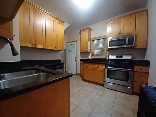 1180 Charles Ave, Saint Paul, MN 55104