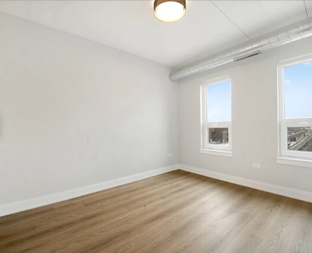 Studio, 472 sqft, $1,900 — Photo 4