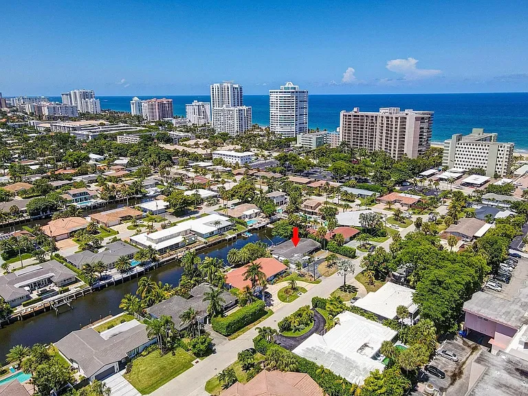2041 Coral Reef Dr — Photo 16