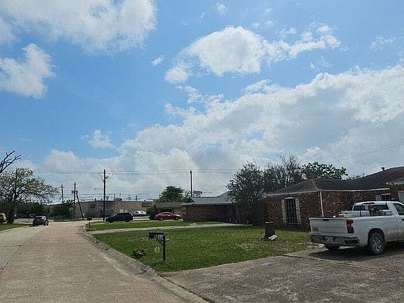 5th image of 4502 Ponderosa Dr