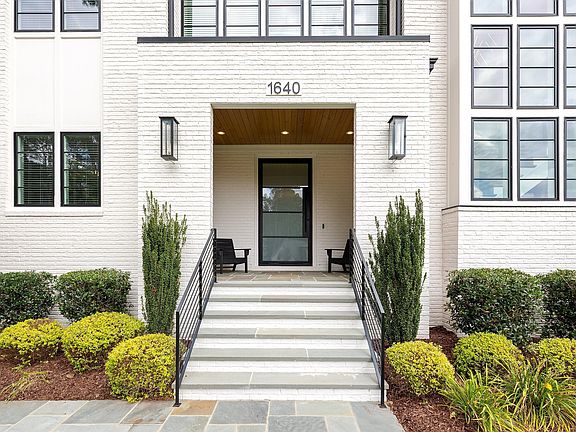 3rd image of 1640 Estate Valley Ln