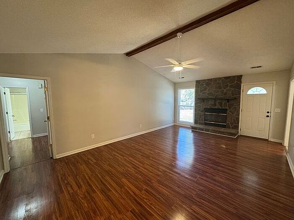 4th image of 100 Lineberry Rd