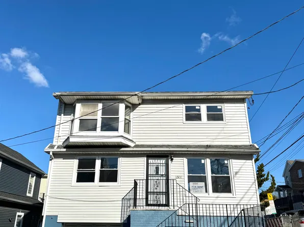 1500 70th Street image 1 of 3