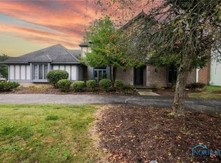 2427 Knights Hill Ln, Toledo, OH 43614